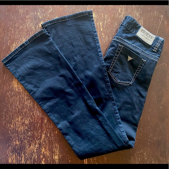GUESS Size 27 Daredevil Boot Cut Dark Wash Denim Jeans - Picture 1 of 3